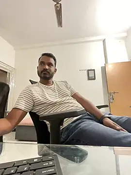 real meet girl finding in online show from 12/10/24, 11:32