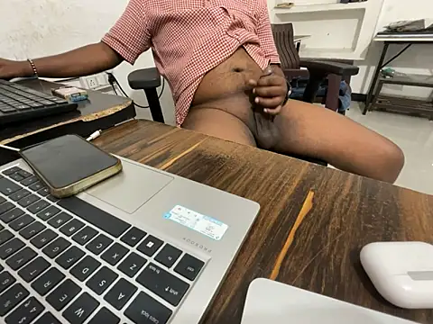 real meet girl finding in online show from 10/17/25, 10:18