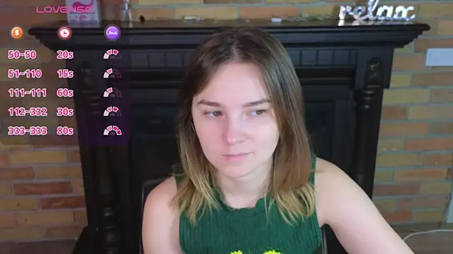 Snapshot of Ellie_Sunset chatting on 07/11/26, 08:17 Ellie Sunset online show from 07/11/26, 08:17
