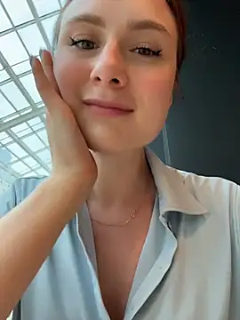 Snapshot of Dina_Tease chatting on 08/04/26, 11:13 Dina Tease online show from 08/04/26, 11:13