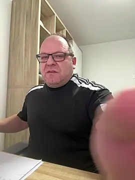 coupleLatinaLovers online show from 01/19/26, 08:18