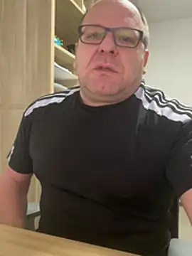 coupleLatinaLovers online show from 02/10/26, 06:06