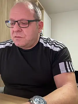 coupleLatinaLovers online show from 02/18/26, 07:26