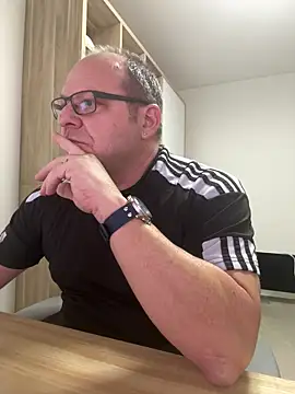 coupleLatinaLovers online show from 02/25/26, 07:29