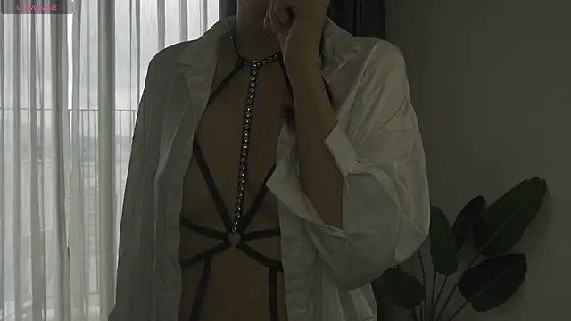 yumisunn online show from 12/22/25, 03:25