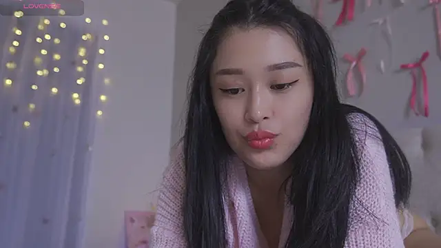 yumisunn online show from 02/09/26, 12:25