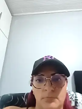 Snapshot of SHARAONELOVE chatting on 02/27/26, 03:06 SHARAONELOVE online show from 02/27/26, 03:06