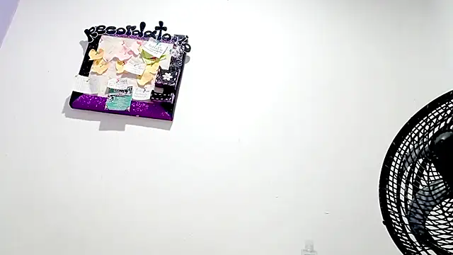 Snapshot of PetiteIvoryQueen19 chatting on 02/24/26, 04:10 PetiteIvoryQueen19 online show from 02/24/26, 04:10