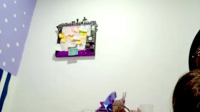 Snapshot of PetiteIvoryQueen19 chatting on 02/28/26, 03:29 PetiteIvoryQueen19 online show from 02/28/26, 03:29