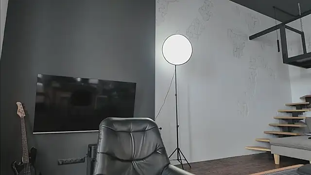 vinylstore online show from 03/21/25, 11:44