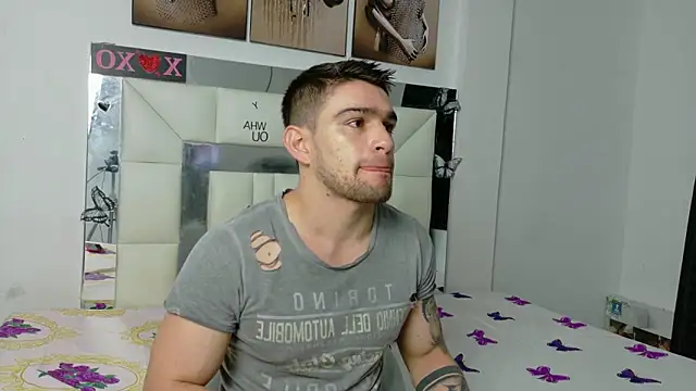 Sexy Alejandro  online show from 03/18/25, 10:57