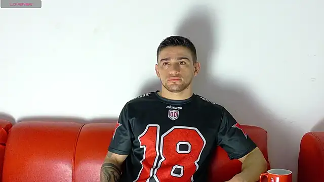 Sexy Alejandro  online show from 02/07/26, 12:09