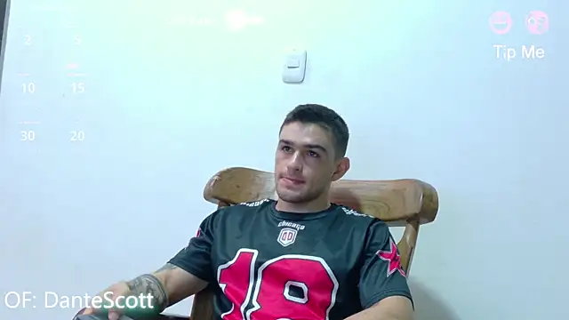 Sexy Alejandro  online show from 04/14/26, 12:00