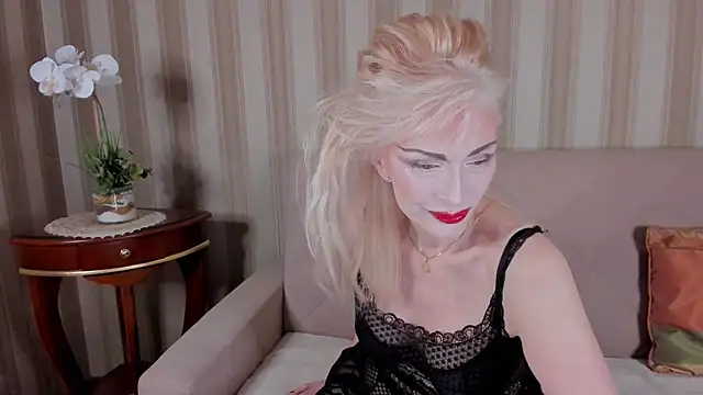 Rita Farel online show from 11/03/25, 09:05