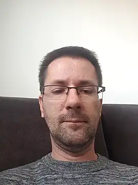 riskybusiness9090 online show from 12/21/25, 09:49