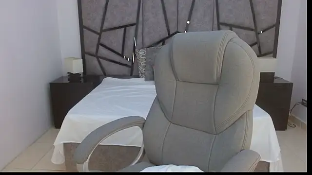 Snapshot of adhara_cortez chatting on 05/19/26, 08:26 adhara cortez online show from 05/19/26, 08:26