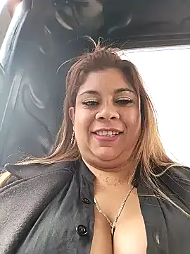 Laura-Hernandez online show from 03/01/25, 02:55