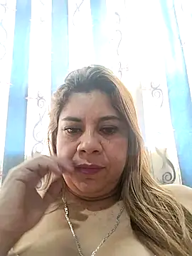 Laura-Hernandez online show from 09/21/25, 02:40
