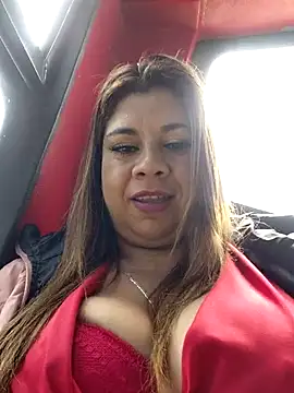 Laura-Hernandez online show from 10/24/25, 02:24