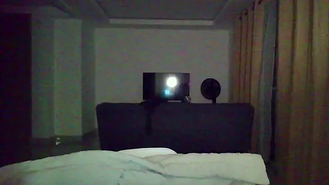 Kiri Cutee online show from 12/04/25, 04:33