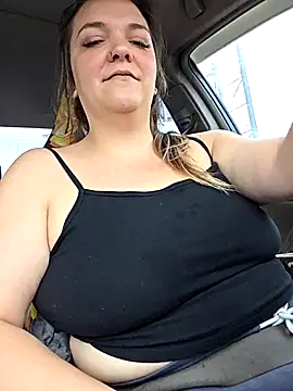 GoddessNikolia online show from 10/28/25, 09:39