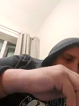 HE-M123 online show from 12/01/24, 10:32