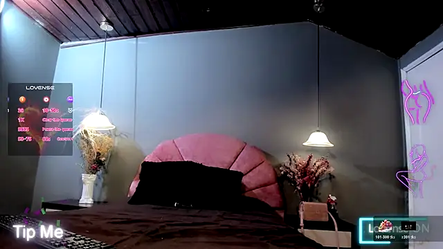 Snapshot of Alliemilky chatting on 10/26/25, 03:23 Alliemilky online show from 10/26/25, 03:23