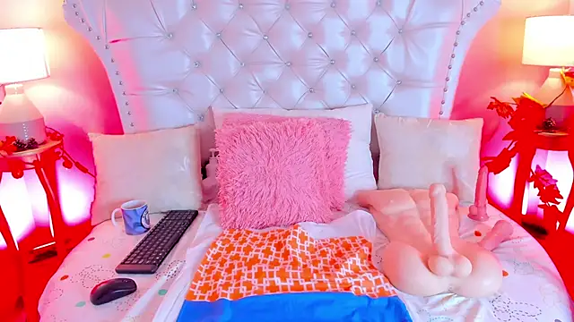 Snapshot of AliceLamore chatting on 01/22/25, 02:56 AliceLamore online show from 01/22/25, 02:56