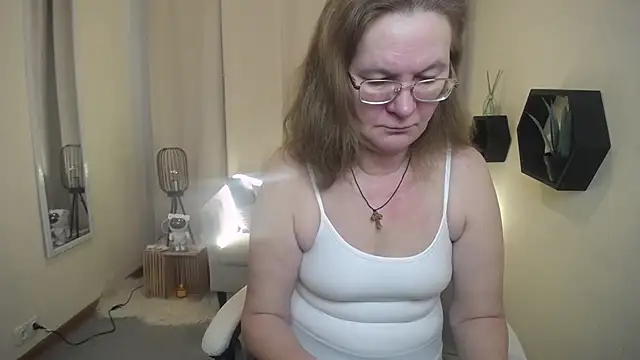 HolyMilfa online show from 03/05/26, 07:37