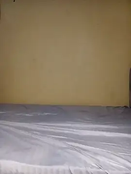 Snapshot of lisa_larry88 chatting on 03/21/26, 03:33 lisa larry88 online show from 03/21/26, 03:33