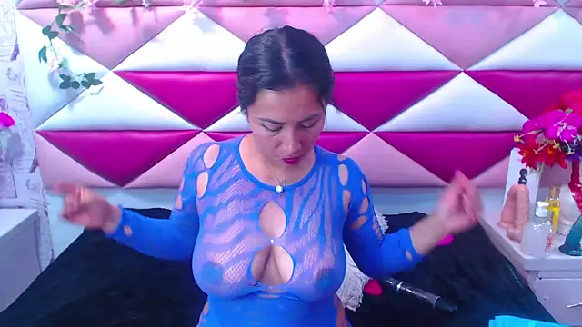 SalmaSantos online show from 02/23/25, 06:07