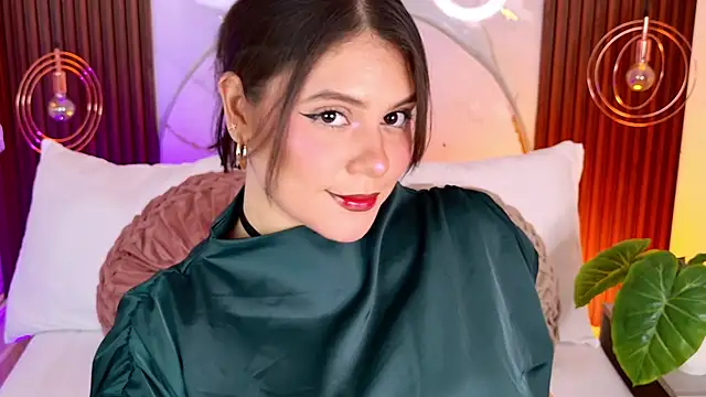 Snapshot of pamelajons_ chatting on 05/14/26, 12:34 pamelajons online show from 05/14/26, 12:34