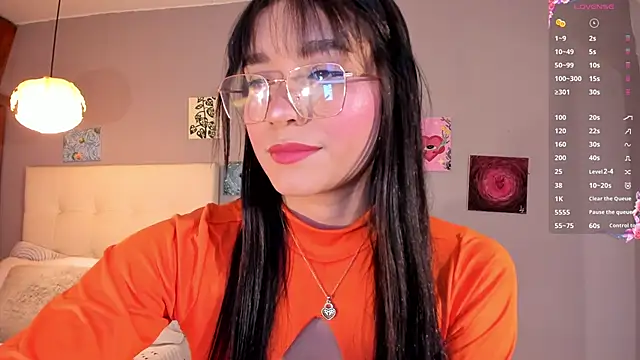 Maia W10 online show from 06/02/26, 12:18