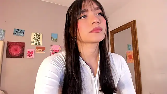 Maia W10 online show from 07/18/26, 12:20
