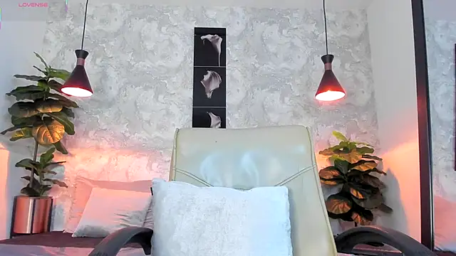 Regan   online show from 12/20/25, 03:02