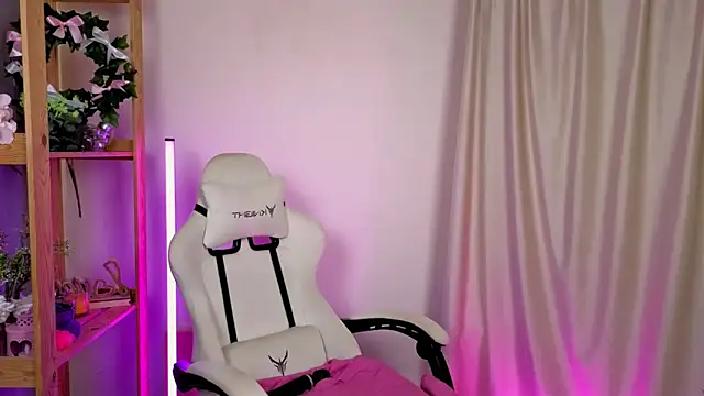 MelissaLovvv online show from 09/17/25, 05:20