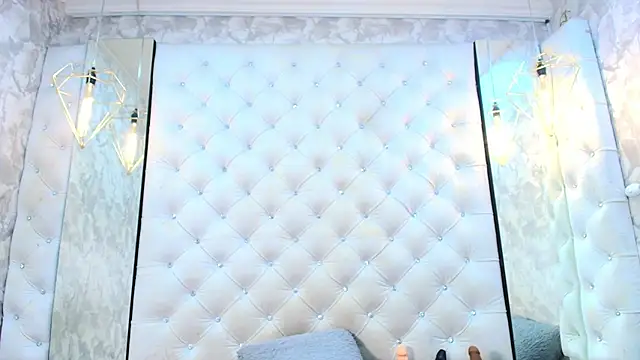 VALENTINA3x online show from 03/11/26, 03:34