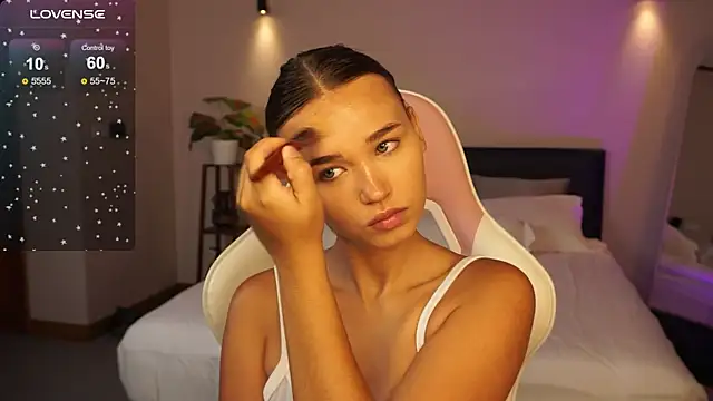 lexicoyy  online show from 12/15/24, 10:28