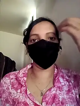 Snapshot of Sahana_Telugu_Girl chatting on 12/18/24, 06:43 Sahana Telugu Girl online show from 12/18/24, 06:43