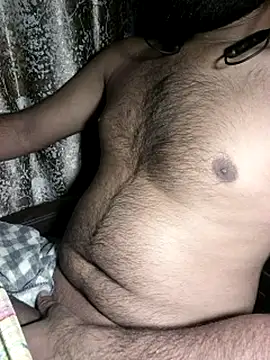 Snapshot of Hot_boy_Rudra chatting on 09/23/25, 04:32 Hot boy Rudra online show from 09/23/25, 04:32