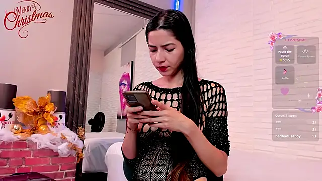 Snapshot of sweetieandjuicyy chatting on 12/20/24, 01:54 sweetieandjuicyy online show from 12/20/24, 01:54