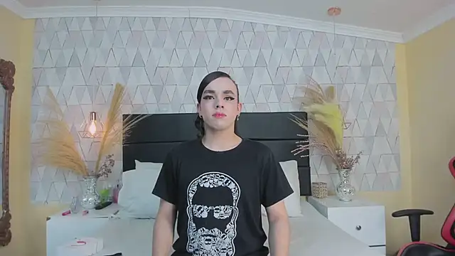 JustinePerry online show from 02/05/26, 03:22