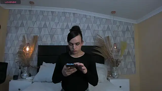 JustinePerry online show from 03/31/26, 04:13