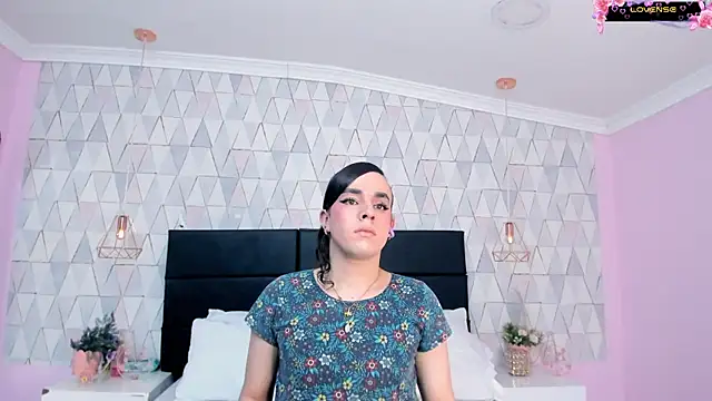 JustinePerry online show from 05/12/26, 03:47