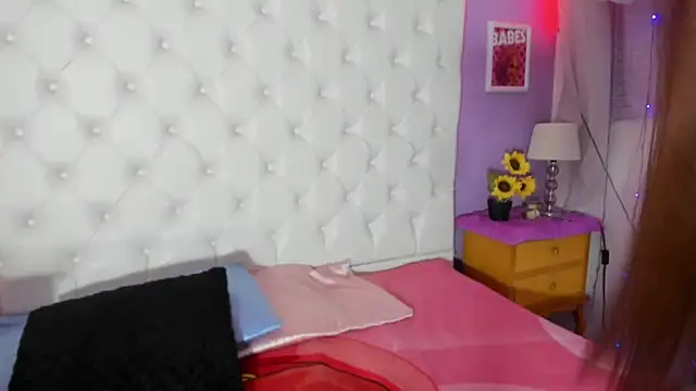 Trixiroy online show from 03/20/25, 07:04