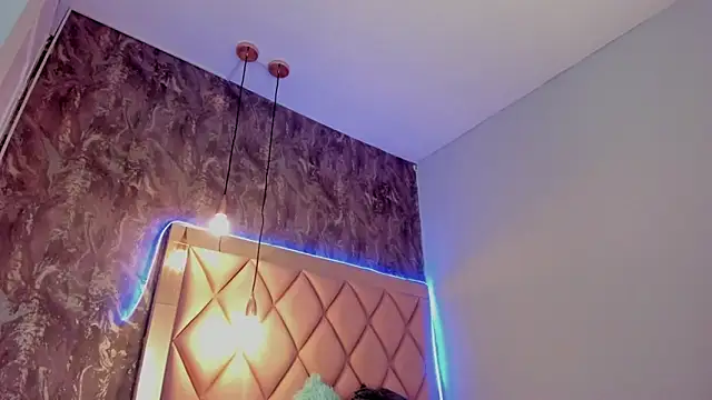 megan 100 online show from 02/07/25, 07:17