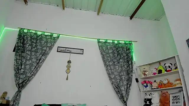 megan 100 online show from 09/25/25, 07:06