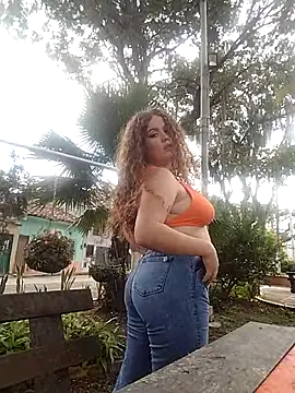 Mia fooxx  online show from 01/01/25, 07:43