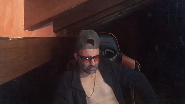 Snapshot of 6996horus chatting on 01/12/26, 06:18 6996horus online show from 01/12/26, 06:18