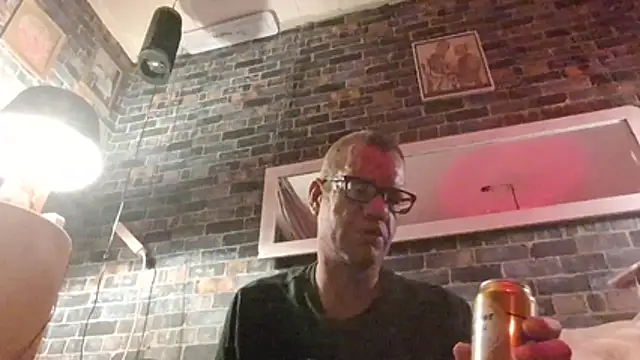 Maikel1981-NL online show from 05/31/26, 02:31